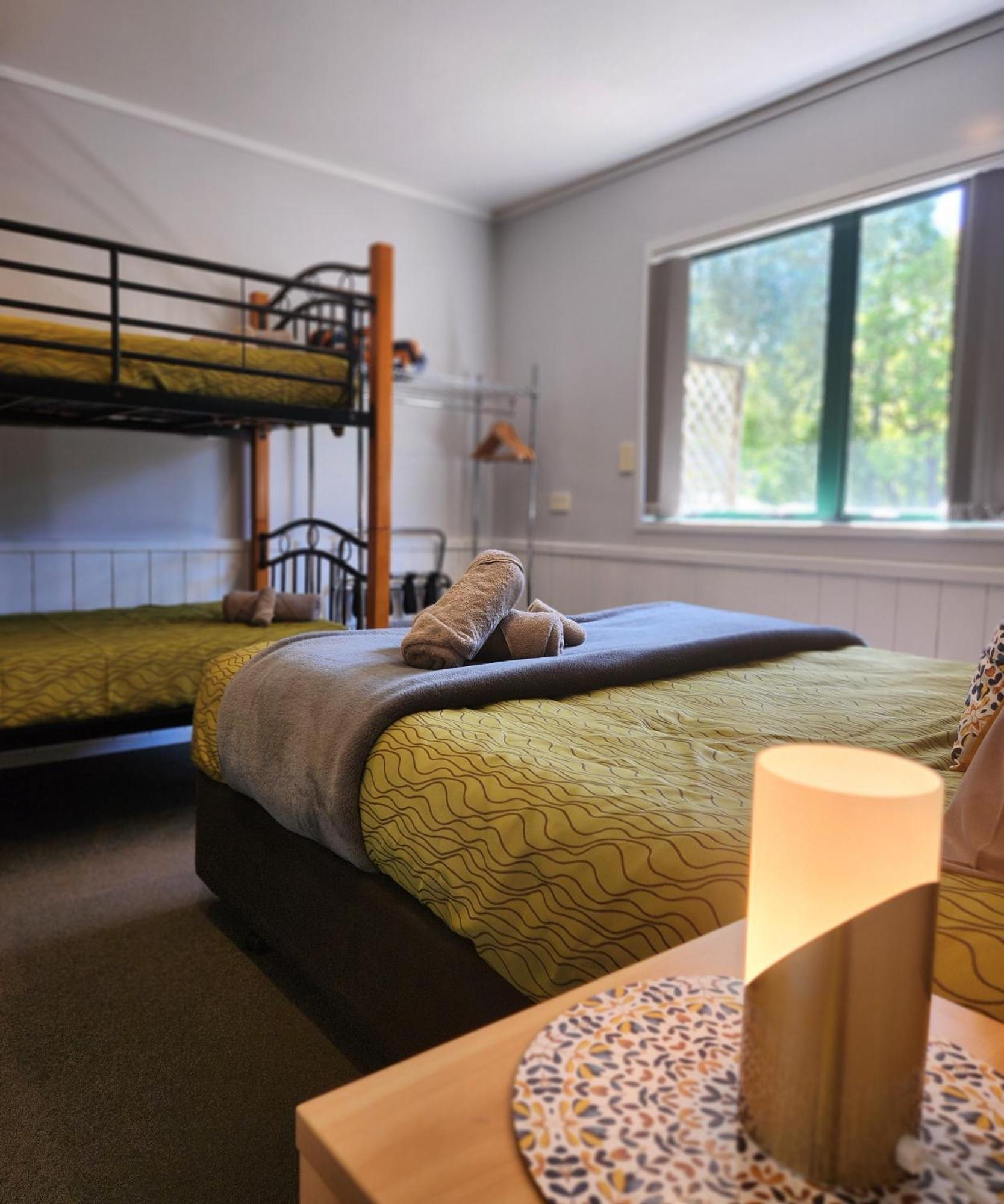 Kauri Coast Top 10 Holiday Park Kaihu エクステリア 写真